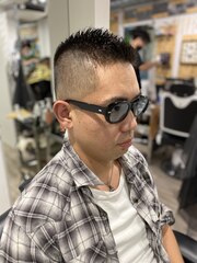 40代髪型東京barber日本橋フェードベリーショートソフトモヒカン