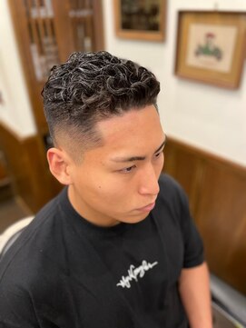 ヒロギンザ 青山店(HIRO GINZA) スキンフェードパーマスタイル