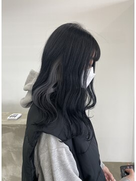 ノートエートル 西金沢(Nought etre) 20代30代ブルーブラックイヤリングカラーロングヘア