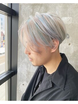 ガルボ ヘアー(garbo hair) 前下がりメンズヘア10代20代30代メンズスタイルホワイトカラー