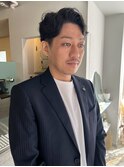 メンズパーマスーツスタイル