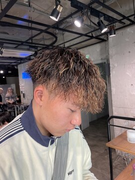 スリー 横浜(THREE) 【GEN】指名限定 ツイストスパイラル/ツイスパ/メンズカット