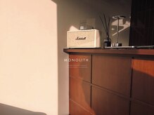 モノリス(MONOLITH.)