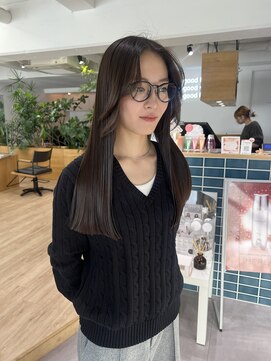 オーシャン(Ocean) 【OceanHair&Life田中愛梨】10代20代/切りっぱなしロング/黒髪