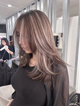 キング 高槻(K!ng) 縮毛矯正髪質改善ハイライトレイヤーカット枚方美容室エクステ