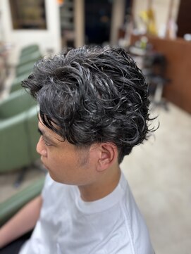 リル 西宮(LiL') 【LiL'西宮】メンズツーブロックナチュラルパーマ