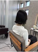 黒髪切りっぱなしボブ小顔