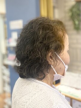 ヘアー グリーン(hair green) 50代60代ミセス/グレイヘアウェーブボブ