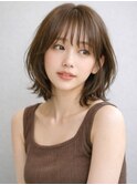 顔周りレイヤー ブラウンベージュ 20代 くびれヘア 艶髪