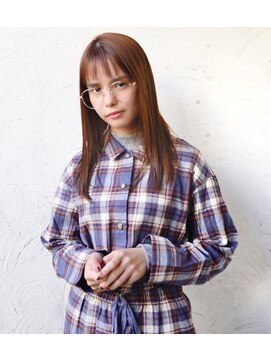 ロイジー(roijir) 【roijir 表参道】ミディアム×ぱっつんストレート