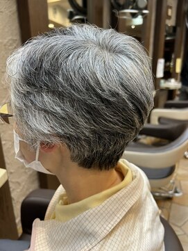 ヘアーリゾート 草流 井荻店(Hair Resort) [草流/井荻店]ミセス/グレイヘアーショート