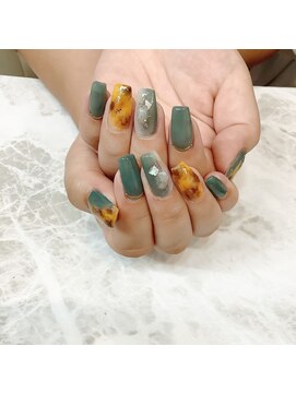 ルイーゼ(Luise) ネイルデザイン