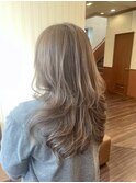 ハイライト×ラベンダーベージュカラー