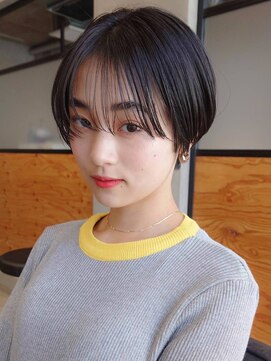 ノベルデイズ(NOVEL-DAYS) シルクバングのマッシュショートヘア小顔カット黒髪ショートヘア