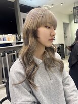 リリー(Lilley)&nbsp;【lilley 稲永麻衣】デザインカラー+ウルフカット+天神韓国ヘア