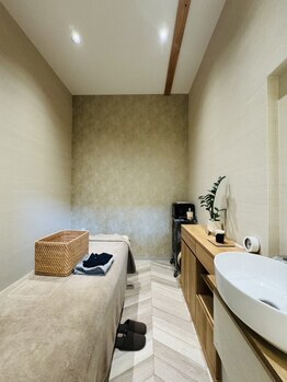 トランク(TRUNQ)の写真/完全個室完備◆"おもてなしの心"で上質な空間をご案内。ゆったり過ごせるサロンタイムをご堪能下さい♪