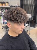 スペインカール　ツイストスパイラル刈り上げ眉カットパーマ