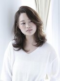 ナチュラルフェミニンなミディアムスタイル【ビフォア画像あり】