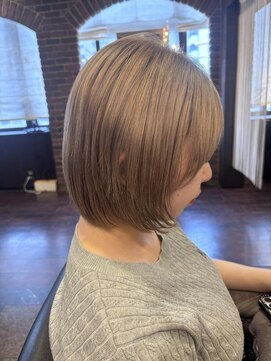 ネイトル(naitre) アッシュベージュ