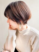 アプリール 北見(Aprire)&nbsp;艶感ショートボブ前髪あり小顔くびれヘアグレージュ