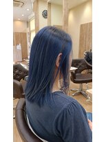 ステラ 南花畑店&nbsp;透明感ネイビーカラーミディアムスタイル