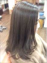 アウル(Owl)&nbsp;ツヤツヤベージュのイルミナカラー