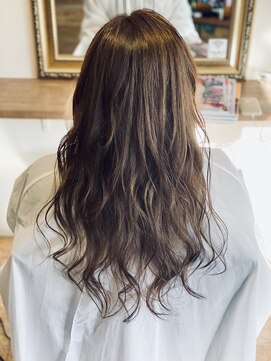 ナインヘアー(NINE HAIR) 【NINE HAIR】アドミオカーキべージュカラー＿コテミックス巻き