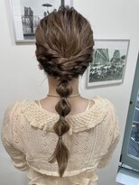 セルマ 自由が丘(selma est)&nbsp;下ろしシニヨン風スタイル