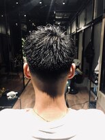 カレンズオブスタイル(CURRENNS OF STYLE)&nbsp;クロップ　フェードカット