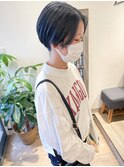 小顔大人ハンサムショート前下がり前髪なしブルージュ20代30代