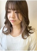 モノトーンミルクティー/イヤリングカラー/セミロング