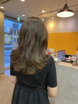 ブロッサム 東中野店 "大人可愛いブリーチなしミルクティーベージュゆるふわパーマ