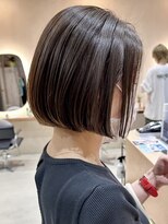 ヒビヲ(HIBIO)&nbsp;ショートボブ切りっぱなしボブぱつっとボブショートカット横浜