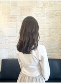 魅力を引き立てる冬カラーと上品に揺れるウェーブパーマ#3