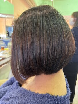 フィールモード ワイアールピー 野比駅前店(FEEl MODE YRP) 前下がりボブ