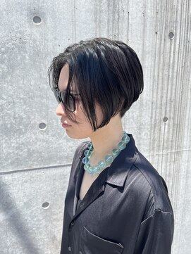 カー(KAH) 黒髪ショート
