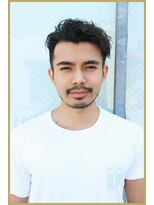 ジジバイワースホワイル(jiji by WORTH WHILE) リバースセンターパート刈り上げセンターパートサーフカール