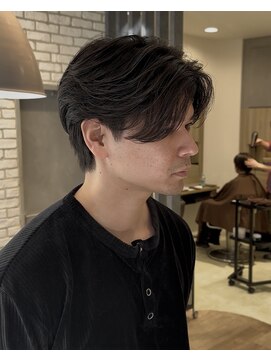 アース 三軒茶屋店(HAIR&MAKE EARTH) ニュアンスパーマで作る自然な動きのメンズスタイル