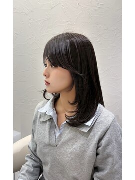 ウィーニード 名古屋(WENEED) 【横顔まで綺麗なくびれミディ