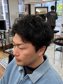 ザデイトウキョウ 表参道 青山(THE DAY TOKYO) MEN’S/サーフカール/刈り上げセンターパート/表参道駅/青山