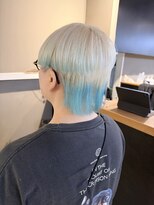 派手髪・ハイトーンカラー・デザインカラー・ブリーチ専門美容室&nbsp;ホワイトカラーグリーンカラーブルーカラーデザインカラー