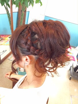 ロカット サロン(Roquat Salon) 編み込みアレンジポニーテール【ヘアアレンジ　立川/立川南】