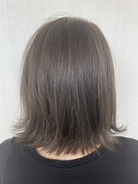 エルベ 内原店(elve) 外ハネボブ