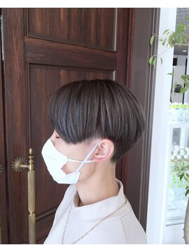 シザーズトリックス ノーブル(scissorstrix Noble) ハンサムショート×デザインカラー