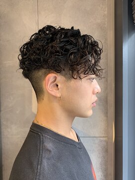 アソビ 表参道(ASOBI) 刈り上げアップバングメンズパーマ