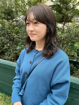 ビュートリアム265(BEAUTRIUM 265) 【大人気スタイル】ミディアムヘア/小顔/レイヤー銀座有楽町京橋