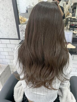 アンド(ANDO) 【本町】サンドベージュ 大人ベージュ 艶カラー 髪質改善カラー