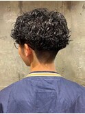 刈り上げ 無造作 マッシュ スパイラルパーマ 爽やか 黒髪