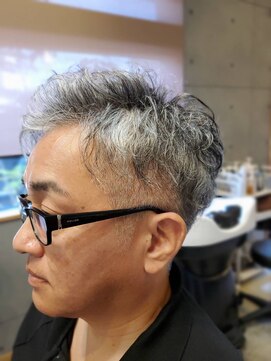 バルビエーレ アーディ(Barbier Adi) メンズパーマ