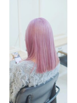 ログ 高松木太店(Log) ブリーチ/ダブルカラー/インナー/レイヤーカット/ボブ/高松